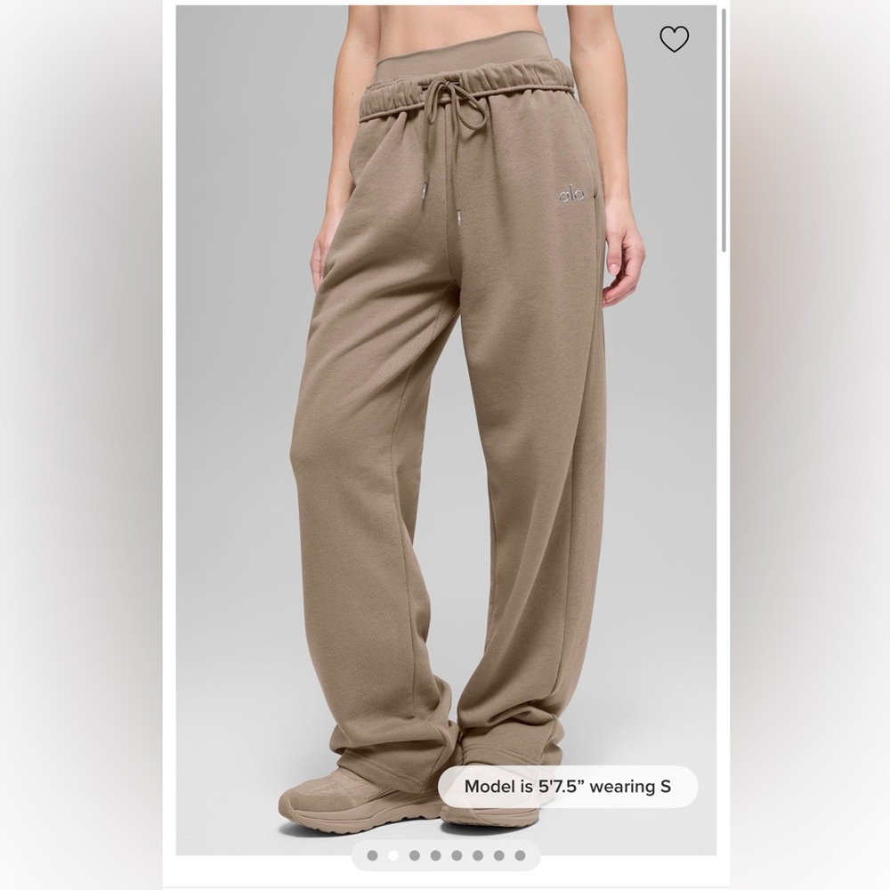 ALO Accolade Straight Leg Sweatpants